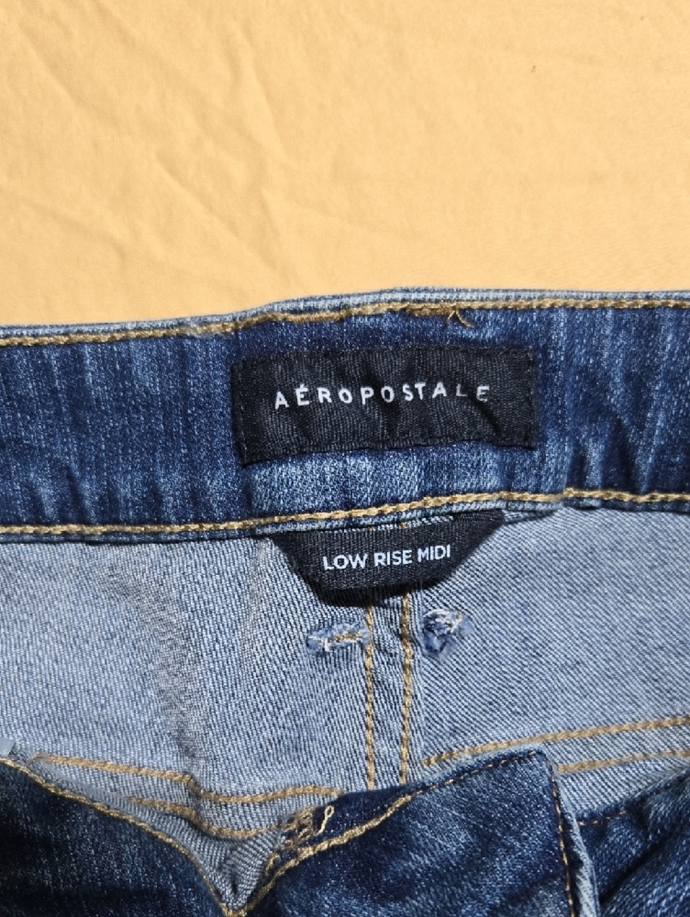 ♡Aeropostale Blue Rolled-Hem Denim Shorts Size 12 - Picture 2 of 3